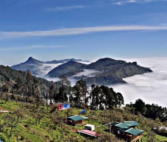 Praveen Woodhouse And Vattakanal * Kodaikanal