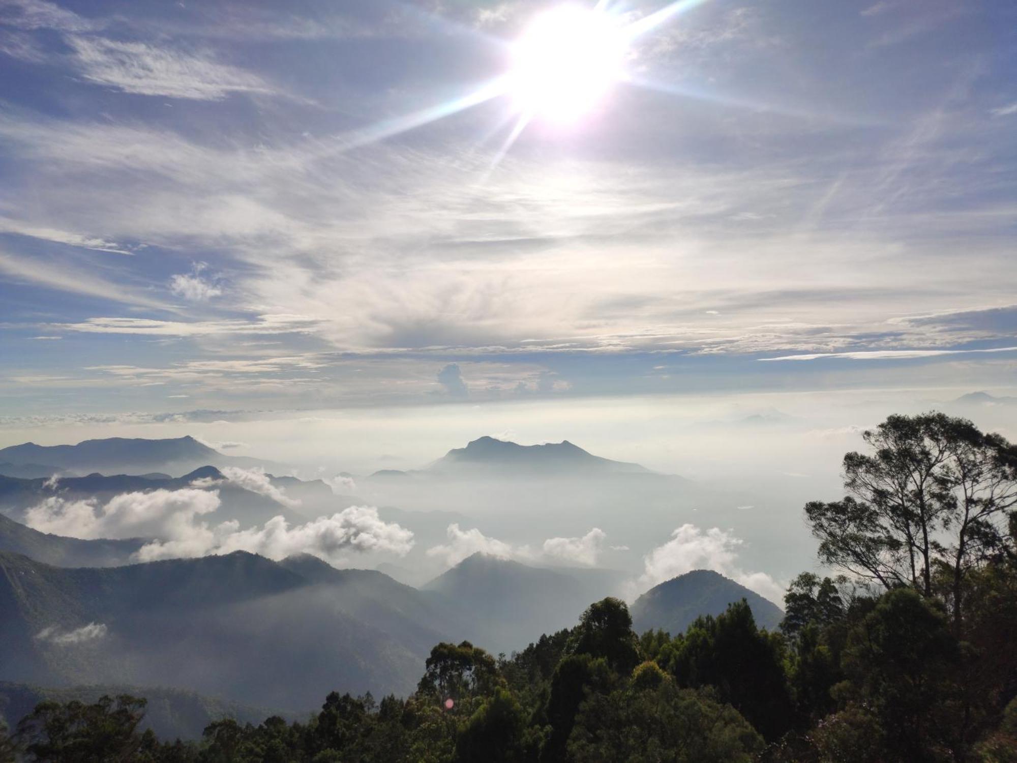 Praveen Woodhouse And Vattakanal Villa Kodaikanal